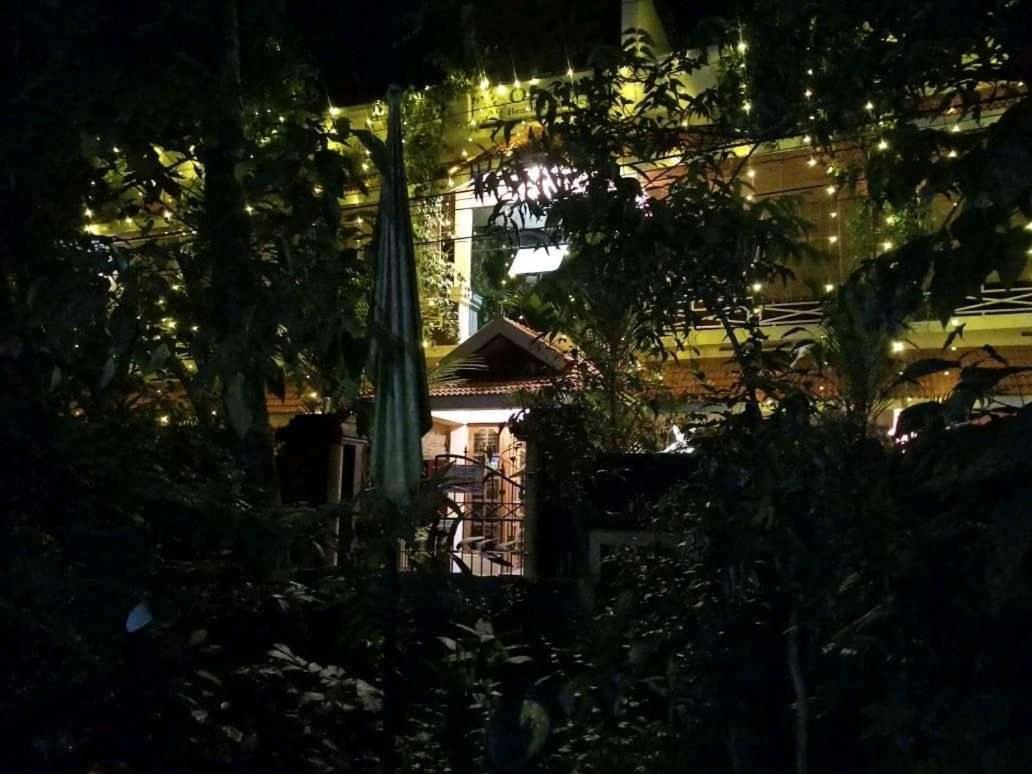 Oceanic Beach Residency Varkala Exterior photo